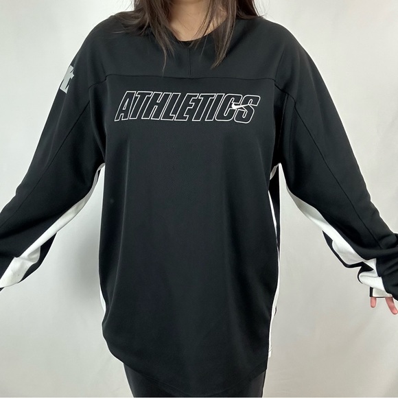 Nike Athletics Vintage Long Sleeve - Picture 5 of 6